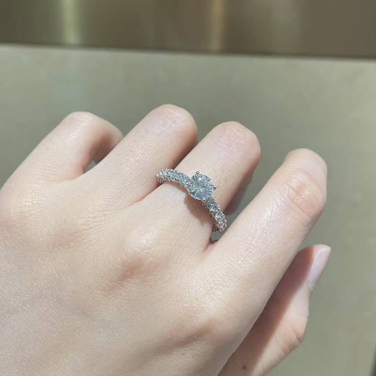 单头女戒S925银镀白金定制选款主石莫桑钻1.0ct/副石高碳钻